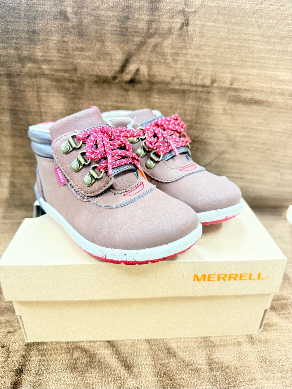 New toddler unisex 10 Merrell Bare Steps brown hiking boots 2.0